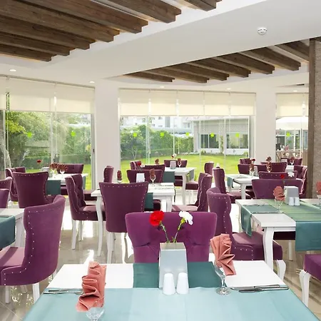 Sun Club 3* Side