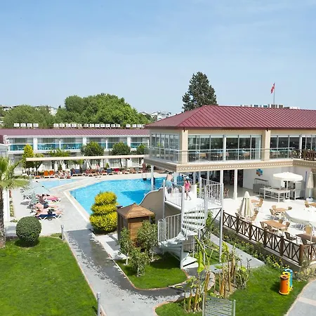 Sun Club Resort Side